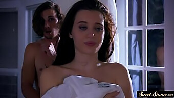 A Madrasta De Bunda Grande De Lana Rhoades Recebe Uma Foda Tabu