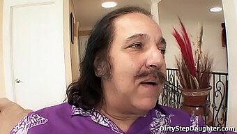 Pertemuan Bertuah Bintang Porno Ron Jeremy Dengan Seorang Remaja Yang Panas