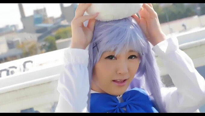 Japoneza Cosplay Babe Se Masturbează Într-Un Videoclip Hd