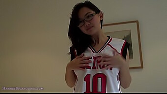 Carina Ragazza Asiatica Cosplay In Kuroko No Basket