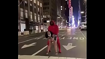 Queen Rogue Dan King Nasir Yang Bertato Melakukan Threesome Di New York City